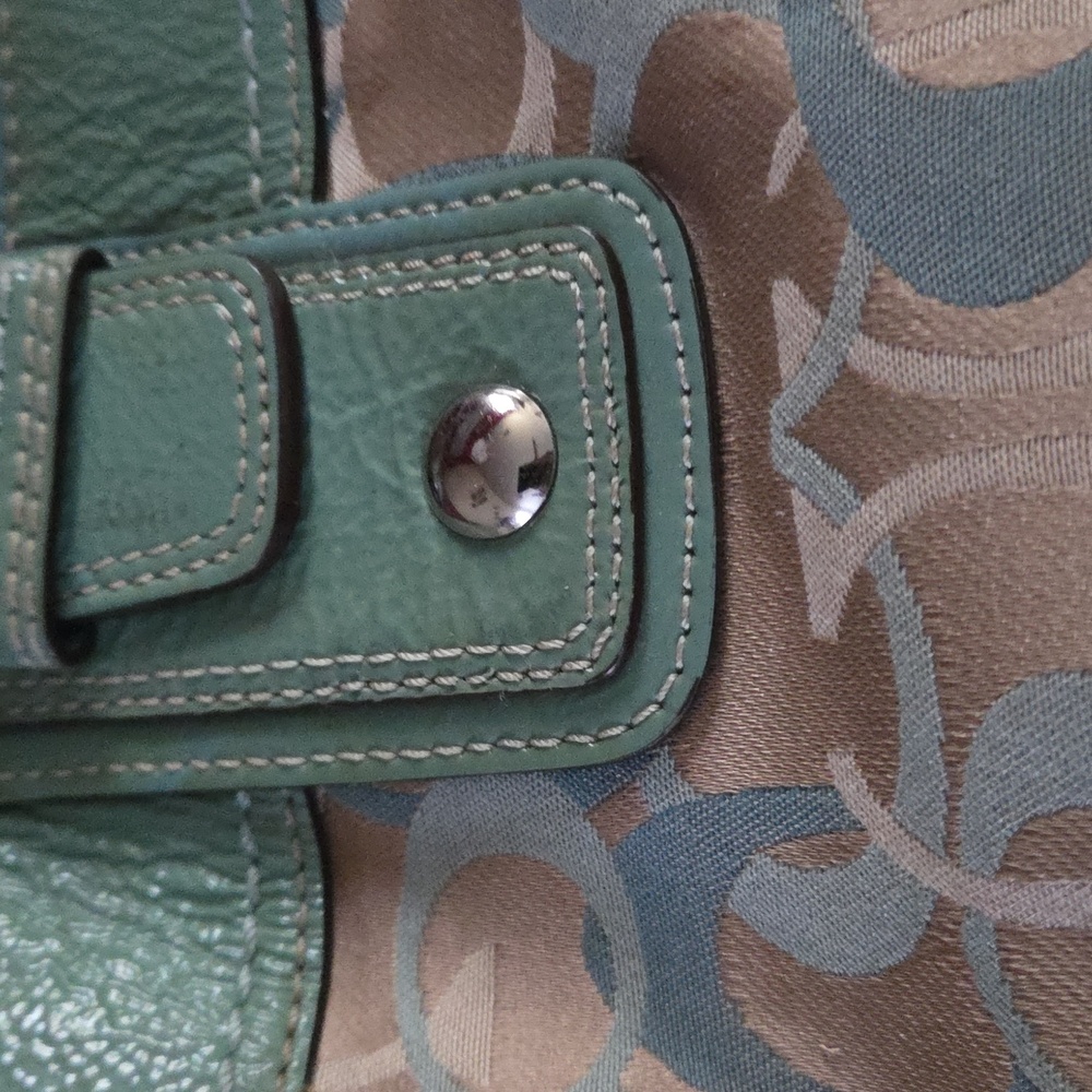 Coach purse - Picture 16 of 16